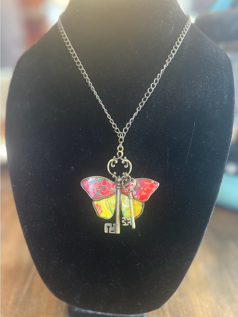 Black Chain Necklace with Pendant -